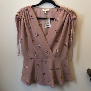 Women’s Pale Pink Top with Adjustable Draw string shoulder detail - NWT